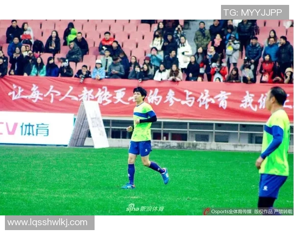 英超联赛中身价最高的足球明星背后的故事与成就分析